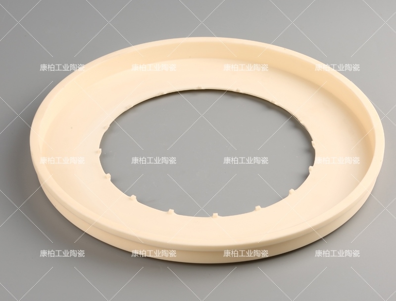 在生物醫(yī)學(xué)領(lǐng)域，氧化鋁陶瓷能替代金屬嗎？